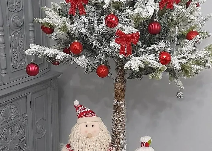 4 Bedroom House 莱特肯尼