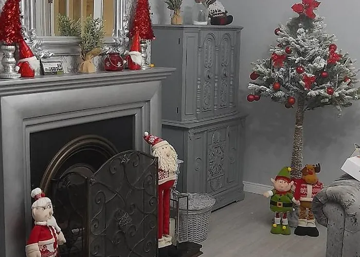 4 Bedroom House 度假居